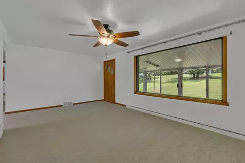 Living - 105 Eakin Dr, Beaver, PA 15009 photo 3 of 4
