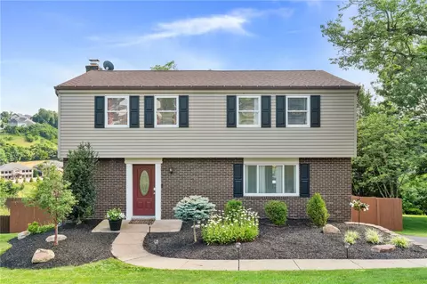 249 Clare Dr, Canonsburg, PA 15317