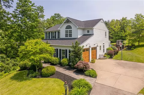237 Clever Rd, Mckees Rocks, PA 15136