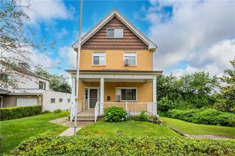 1810 Fairland St, Pittsburgh, PA 15210