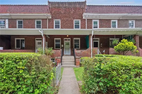 6524 Jackson St, Pittsburgh, PA 15206