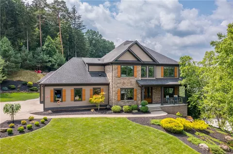 207 Tamarack Dr, Mars, PA 16046