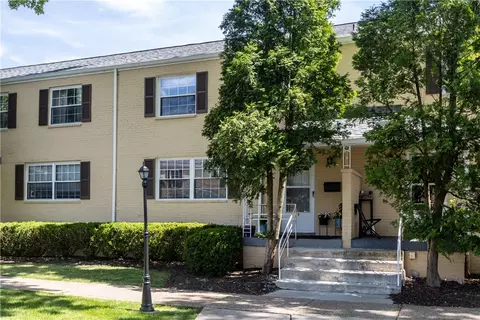 109 Raleigh Ct, Pittsburgh, PA 15237