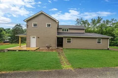 7321 Ringertown Rd, Murrysville, PA 15632