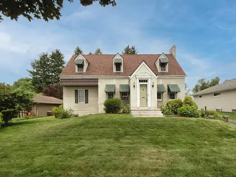 881 Ridge Rd, Ambridge, PA 15003