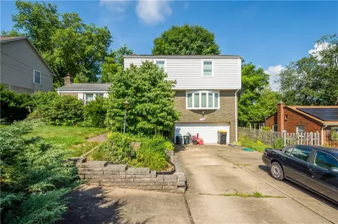 4316 Anna St, Bethel Park, PA 15102