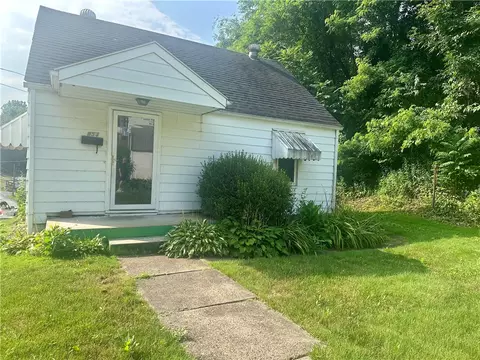 853 5th St, Rochester, PA 15074