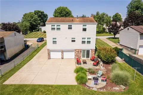 209 Farmbrook Dr, Greensburg, PA 15601 photo 30