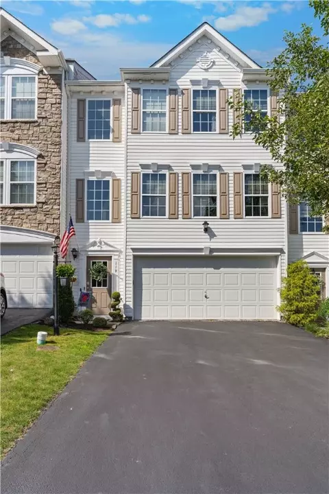 119 Cinque Terra Pl, Finleyville, PA 15332