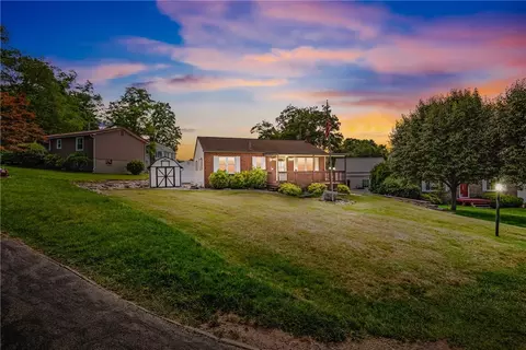 106 Circle Dr, Somerset, PA 15501