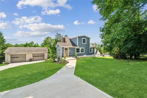 1611 Guffey Rd, North Huntingdon, PA 15642