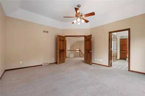 Bedroom - 4 Hawthorne Ln, Irwin, PA 15642 photo 2 of 5
