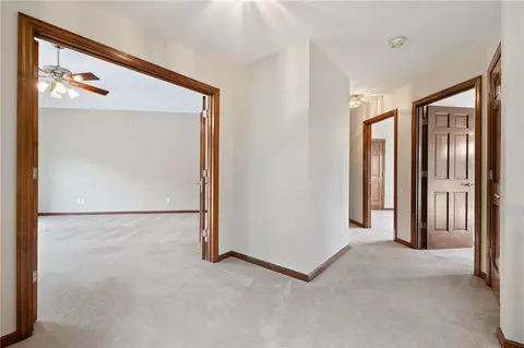 Entry Way - 4 Hawthorne Ln, Irwin, PA 15642 photo 2 of 2