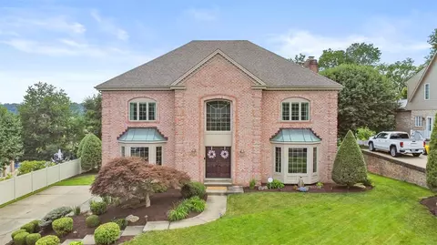 108 Trenton Cir, Mcmurray, PA 15317