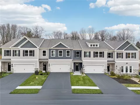 1304 Cherry Tree Dr, Meridian, PA 16001