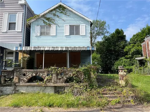 6710 Rowan St, Pittsburgh, PA 15206