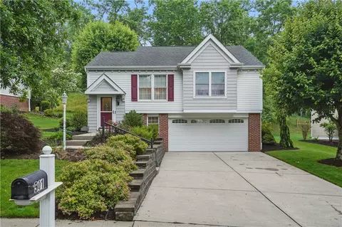 541 Cherryhill Dr, Bridgeville, PA 15017