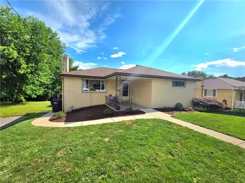 12280 Adams Dr, Irwin, PA 15642