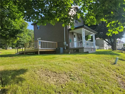 413 2nd Ave, Freeport, PA 16229