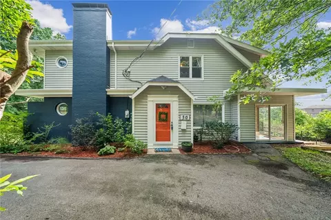 30 Forsythe Rd, Pittsburgh, PA 15220