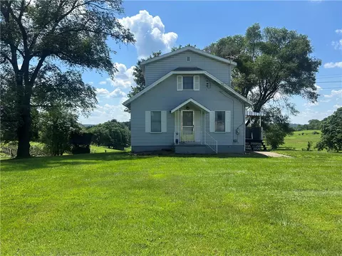 618 Patterson Rd, Apollo, PA 15613 photo 2