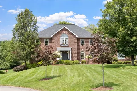414 Lenox Ct, Gibsonia, PA 15044