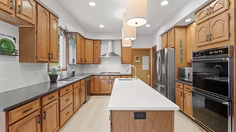 305 Jefferson St, Export, PA 15632 photo 12