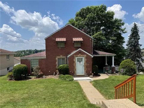 5322 Fredanna St, Pittsburgh, PA 15207