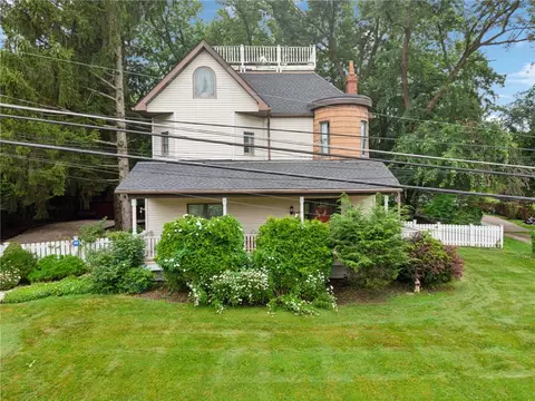 1035 Linden Rd, Eighty Four, PA 15330