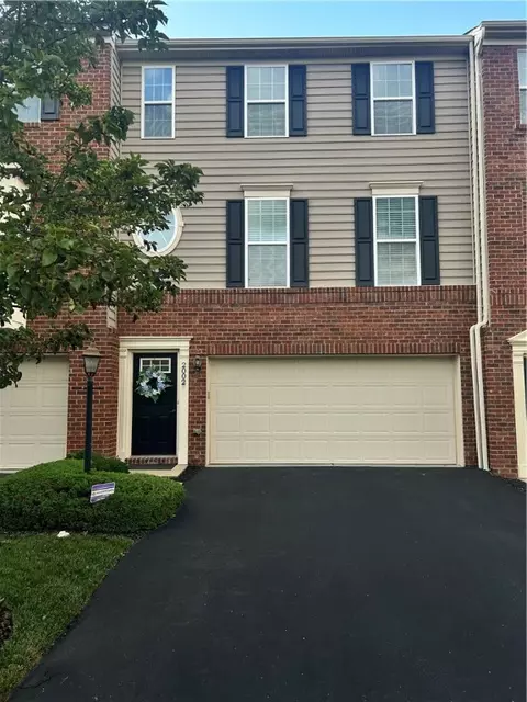 2002 Black Bear Way, Bridgeville, PA 15017