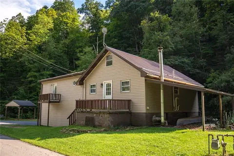 151 Cove Run Rd, East Brady, PA 16028