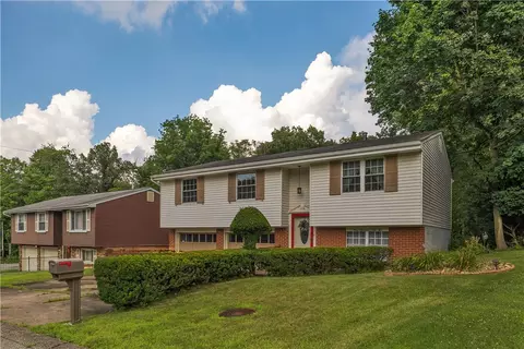 962 Cedarwood, Pittsburgh, PA 15235