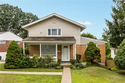 399 Princeton Dr, Pittsburgh, PA 15235