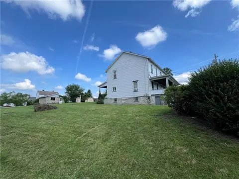 15 Hinsey St, Oliver, PA 15472