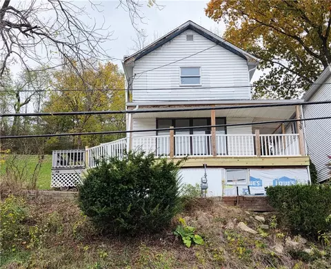 238 W State St, Oakdale, PA 15071
