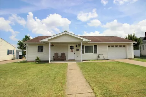814 Jane Ave, Charleroi, PA 15022