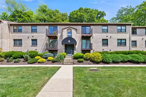 300 Gilkeson Rd #10B, Pittsburgh, PA 15228