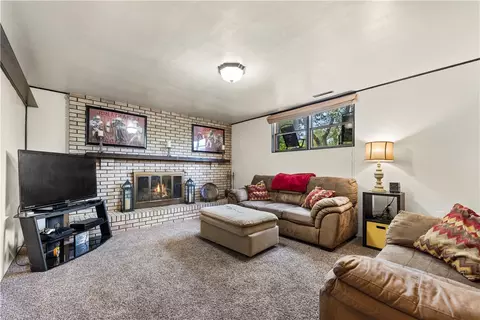 239 Walnut St, Houston, PA 15342 photo 26