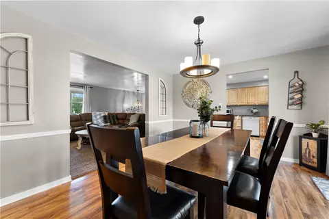 239 Walnut St, Houston, PA 15342 photo 10