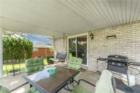 239 Walnut St, Houston, PA 15342 photo 38