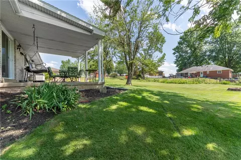 239 Walnut St, Houston, PA 15342 photo 35