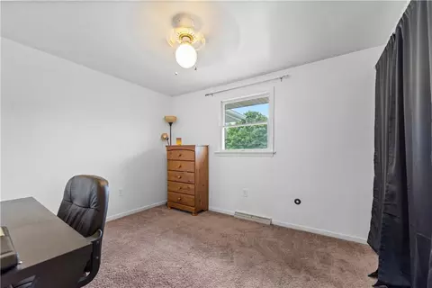 239 Walnut St, Houston, PA 15342 photo 18