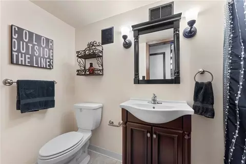 239 Walnut St, Houston, PA 15342 photo 25
