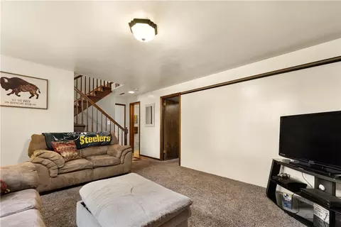 239 Walnut St, Houston, PA 15342 photo 28