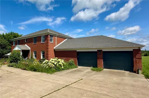 5330 Tuscarawas Rd, Beaver, PA 15009