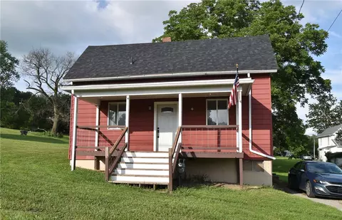 6 7th St, Claysville, PA 15323