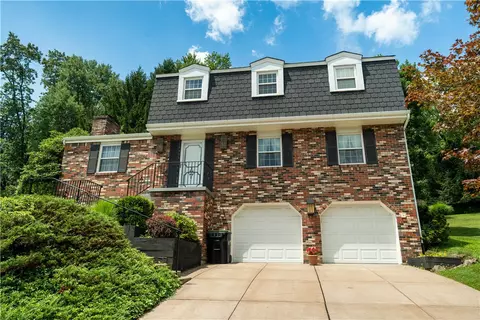 8229 E Van Buren Dr, Pittsburgh, PA 15237