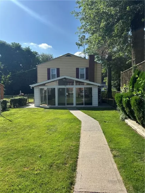 505 Diamond Aly, Carnegie, PA 15106