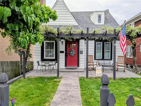 719 7th Ave, Coraopolis, PA 15108