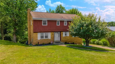 229 Yarrow Ln, Pittsburgh, PA 15236